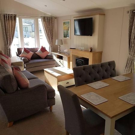 Luxurious 6 Berth Lodge In A Quiet Location Shanklin Exteriér fotografie